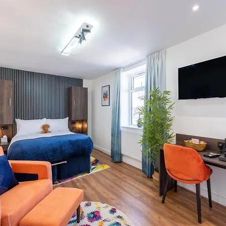 Апарт-отель The Old Brewery - A St David Барроу-ин-Фернесс